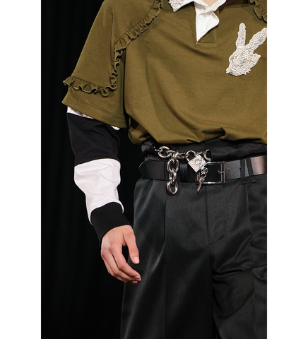 SLEEVE CHAIN BELT W/EMBELLISHED PADLOCK BLACK/PEARL