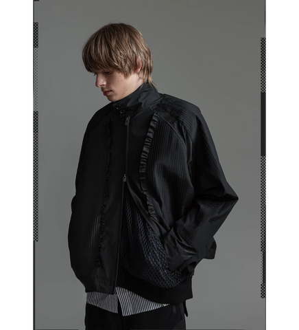 PLEATED PANEL JACKET BLACK