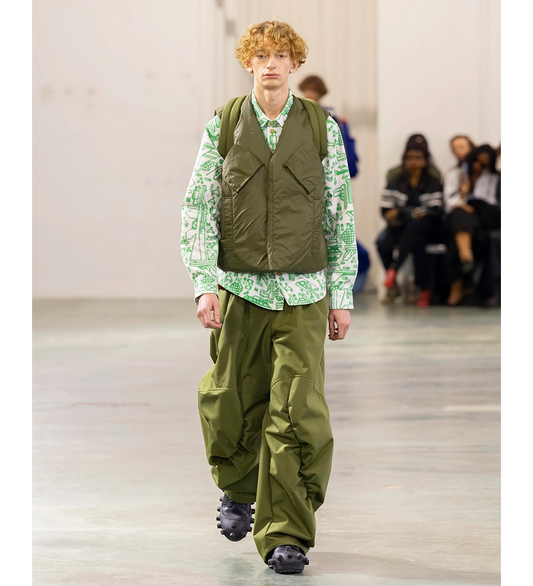 CARGO 3000 MILITARY GREEN